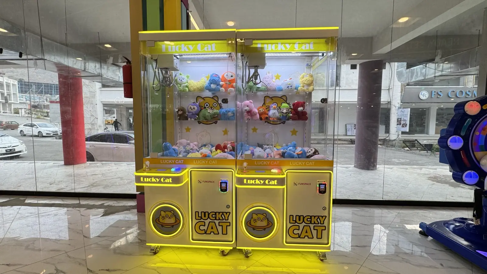 Claw machine at Funzania arcade