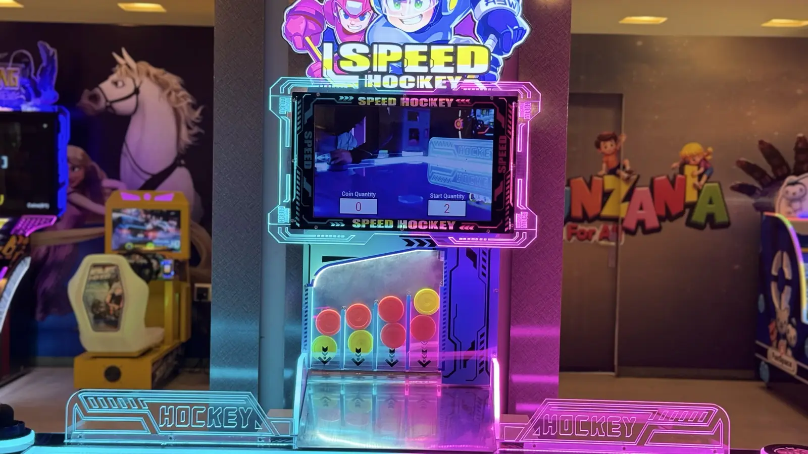 Themed arcade cabinet at Funzania