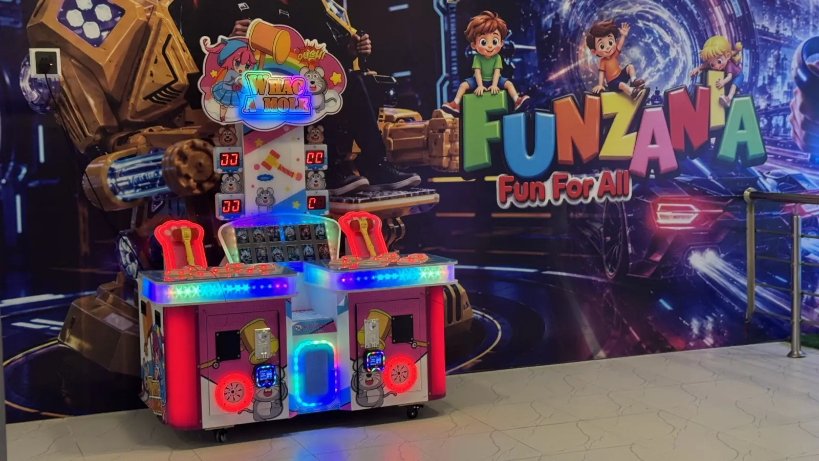 Claw machine prize game at Funzania