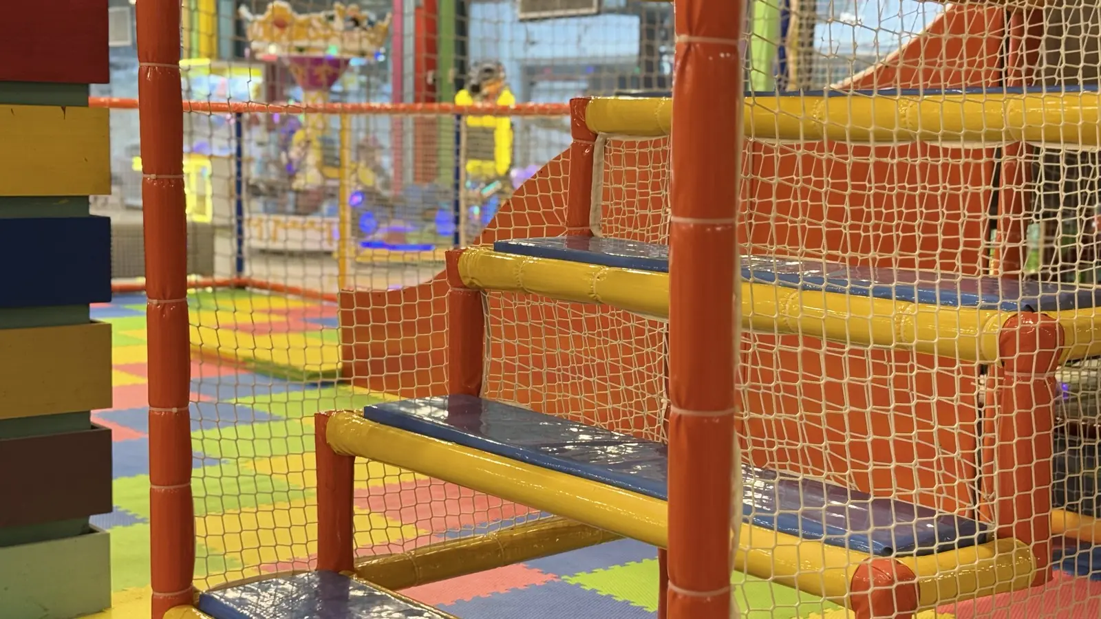 Soft play climbing net structure at Funzania